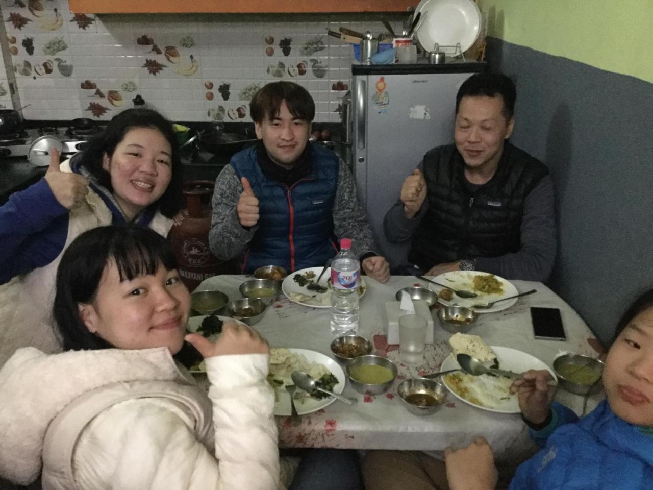 Bishnu Homestay Pokhara Extérieur photo